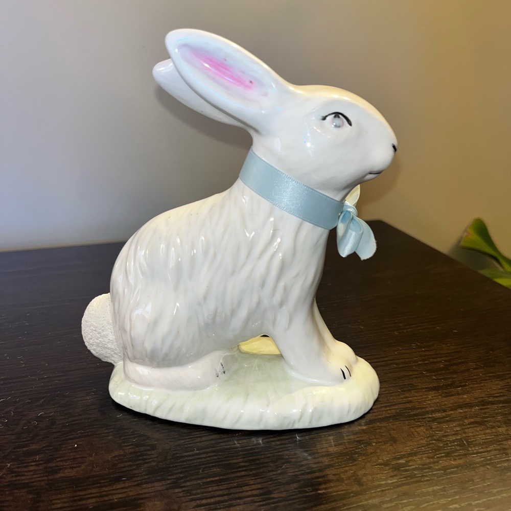 Vintage Ceramic Bunny Rabbit Easter Novice Ceramics